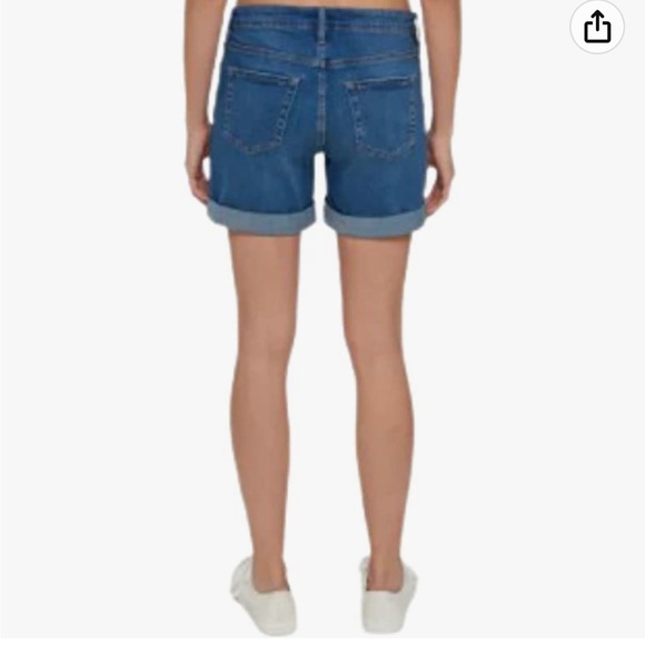 Tommy Hilfiger denim shorts with. 5 inch inseam. Excellent condition. - Picture 2 of 4